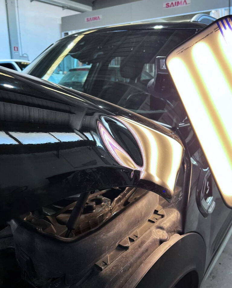 Levabolli Roma. Specialisti nella riparazione della ammaccature. Foto Prima